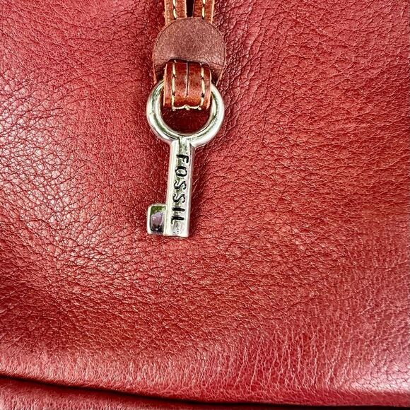 Fossil Pebbled Leather Shoulder Bag - Redish Brown - Picture 7 of 12